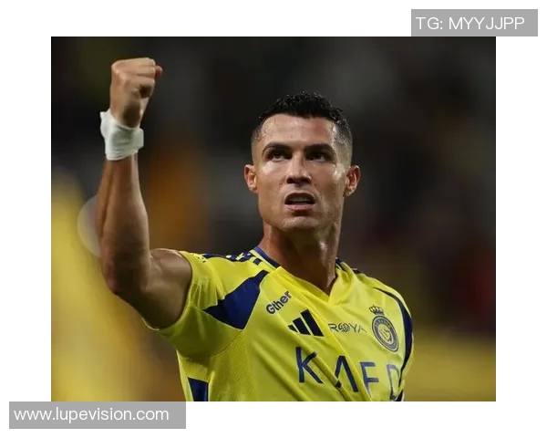 巅峰时期退役的足球明星们如何影响了足球历史与未来发展 巅峰时期退役的足球明星们如何影响了足球历史与未来发展