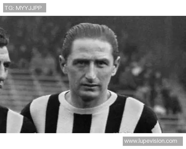 皮奥拉足球明星的传奇生涯与对现代足球的深远影响解析