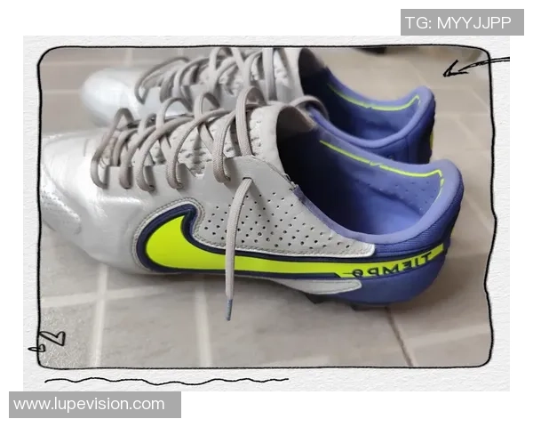 足球明星后卫选择的鞋款解析与推荐适合他们的最佳足球鞋 足球明星后卫选择的鞋款解析与推荐适合他们的最佳足球鞋