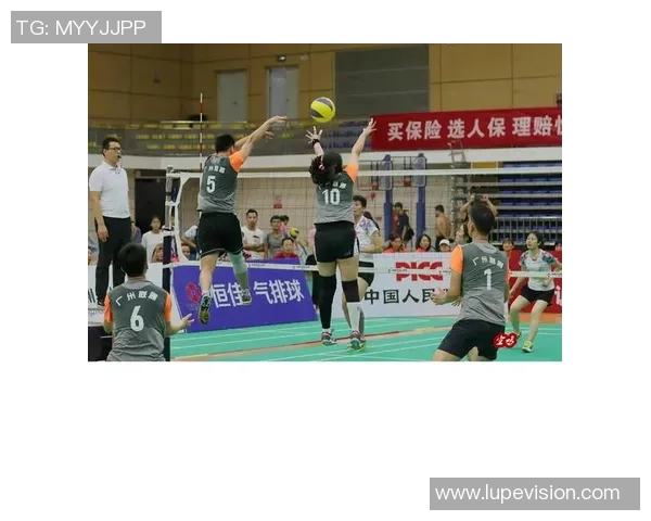 重庆排球队的拼搏之路:一段关于坚持与梦想的排球纪实故事 重庆排球队的拼搏之路:一段关于坚持与梦想的排球纪实故事