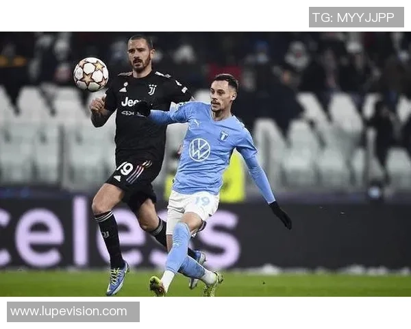 重庆足球队以58分稳居挑战赛积分榜首位争夺冠军之路愈发明朗 重庆足球队以58分稳居挑战赛积分榜首位争夺冠军之路愈发明朗